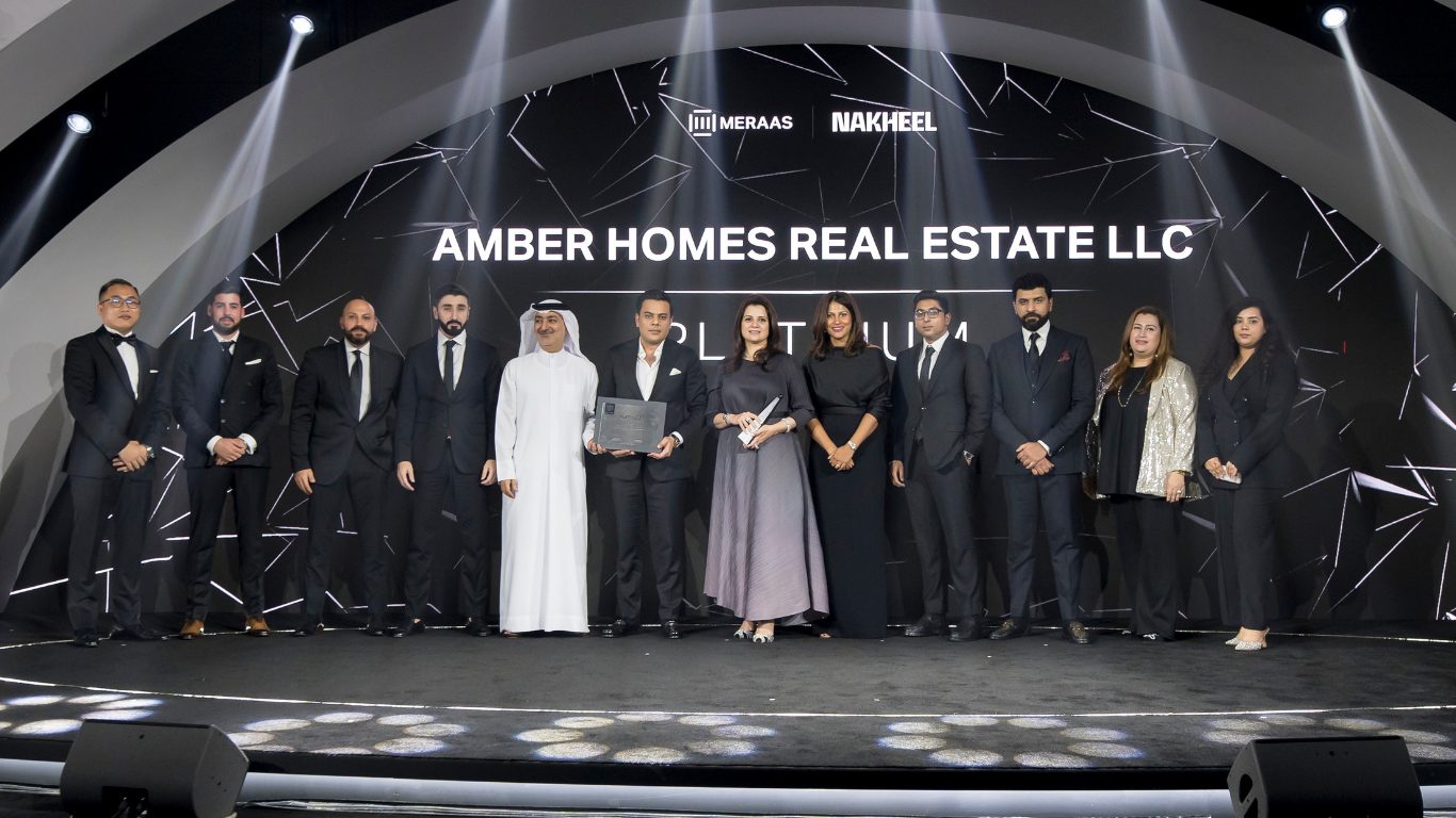 Saad Waqas and the Amber Homes Real Estate team receiving Top Platinum Sales Agency 2024 at The Black Onyx Awards, Meraas, Nakheel & Dubai Holding, Dubai